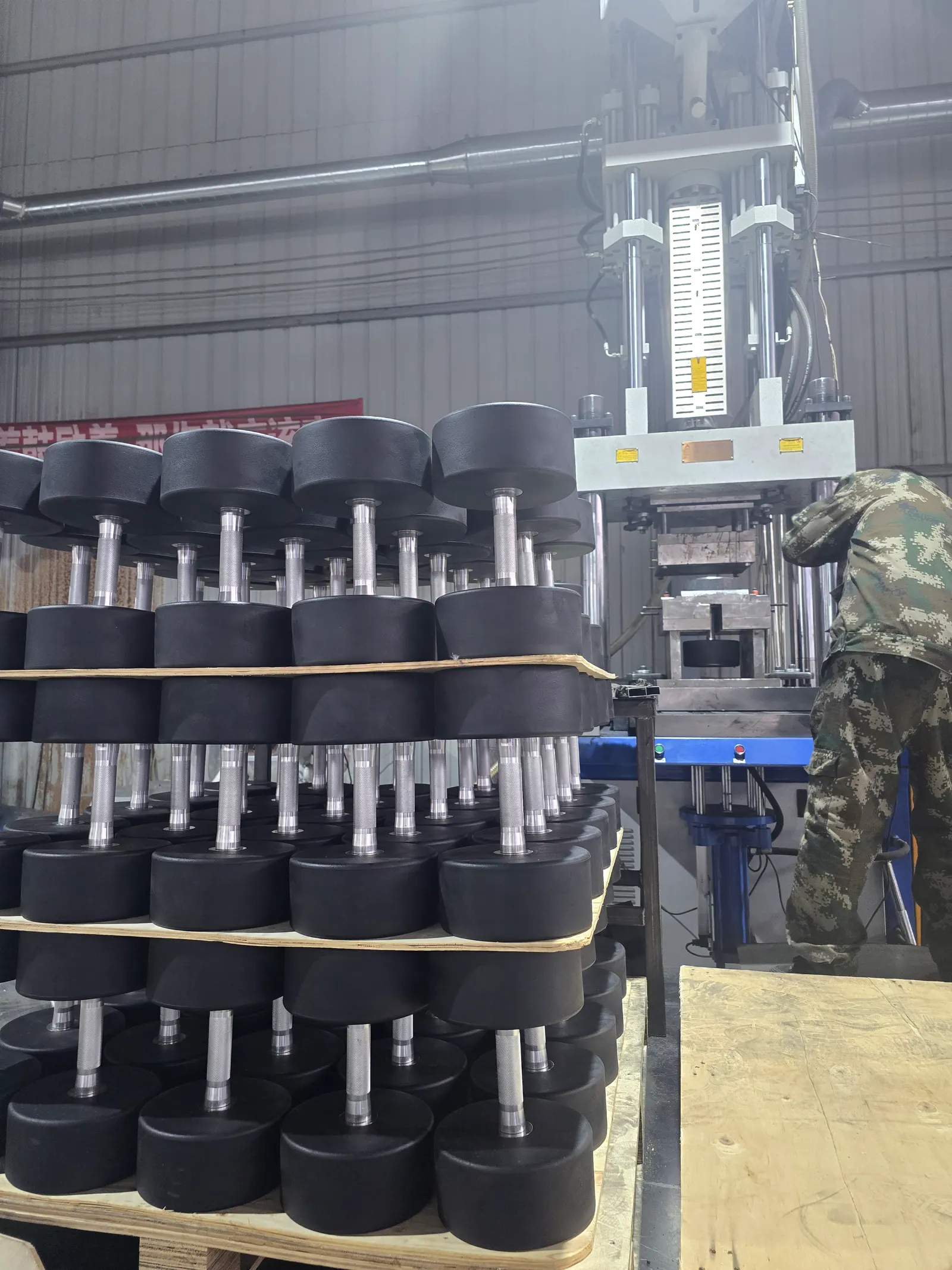 Quy trình sản xuất thực tế của tạ tay cpu nhỏ gọn
